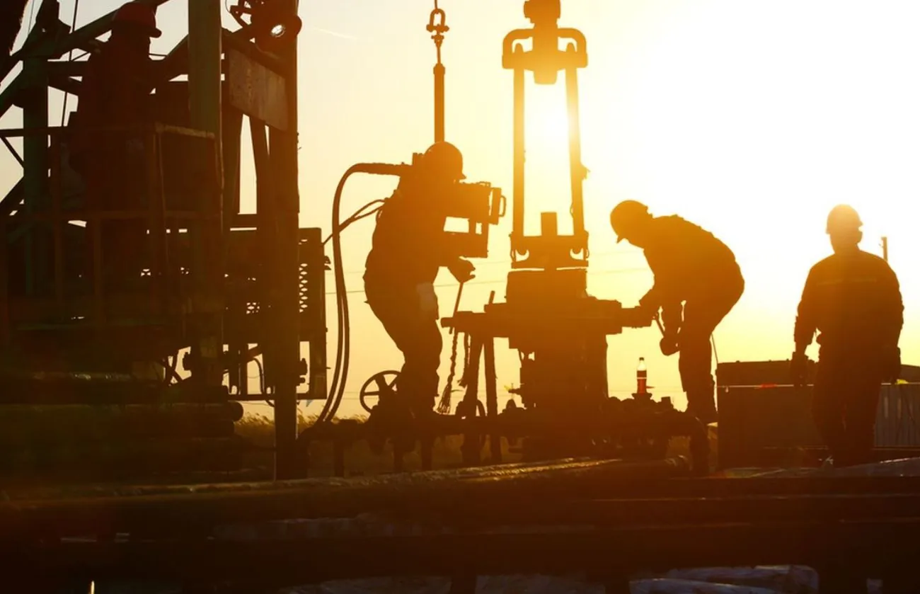 Нафта дешевшає на 3% за тиждень на тлі домовленостей Трампа і путіна про зустріч