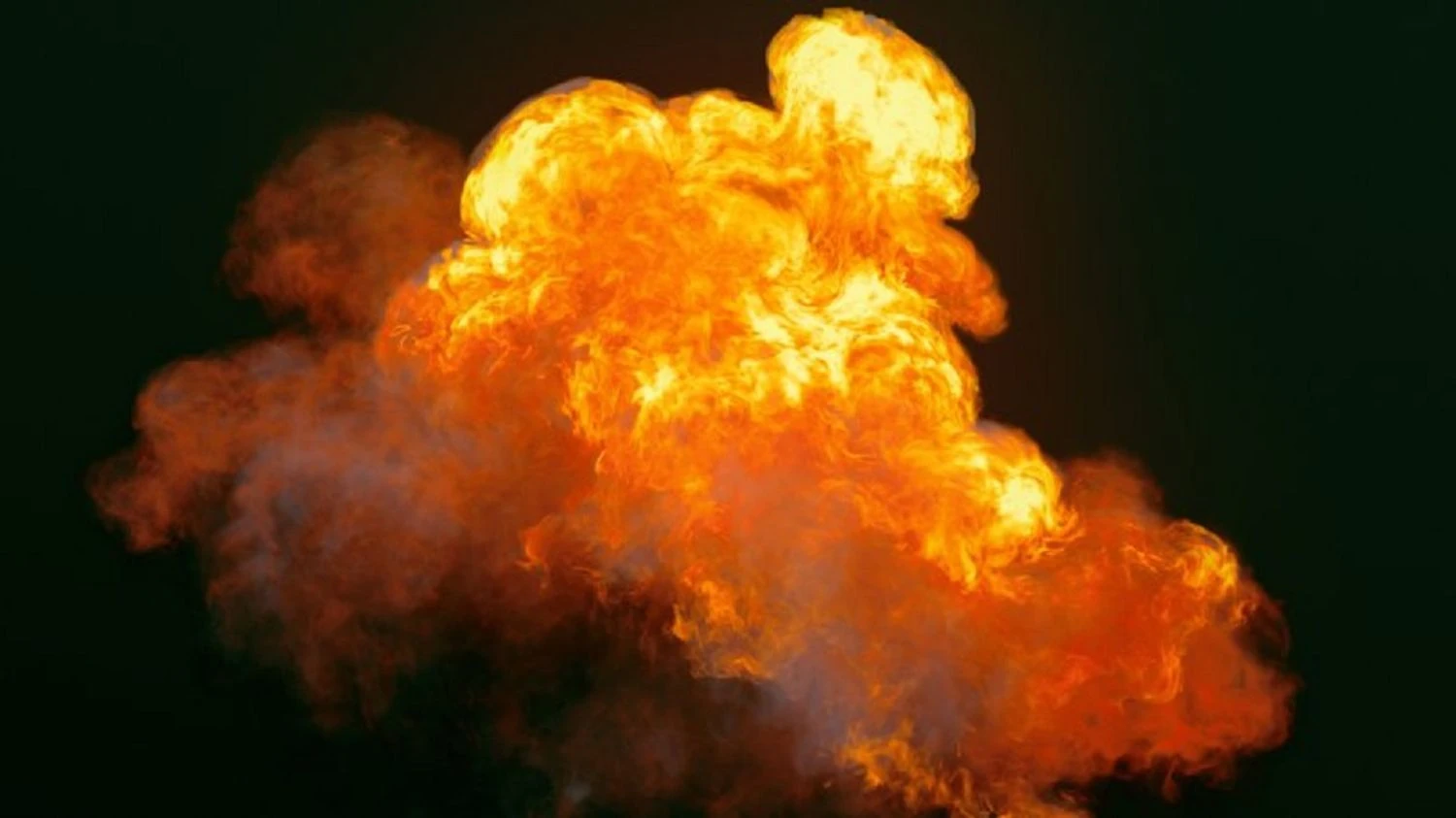 У брянській області рф палає ТЕЦ: місцеві розповідають про ракетну атаку