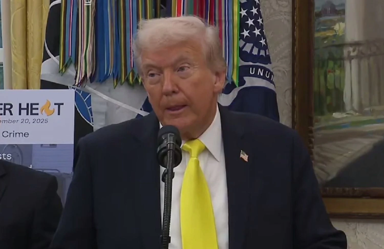 Трамп перед зустріччю зі Зеленським проведе розмову з путіним про війну в Україні - ЗМІ