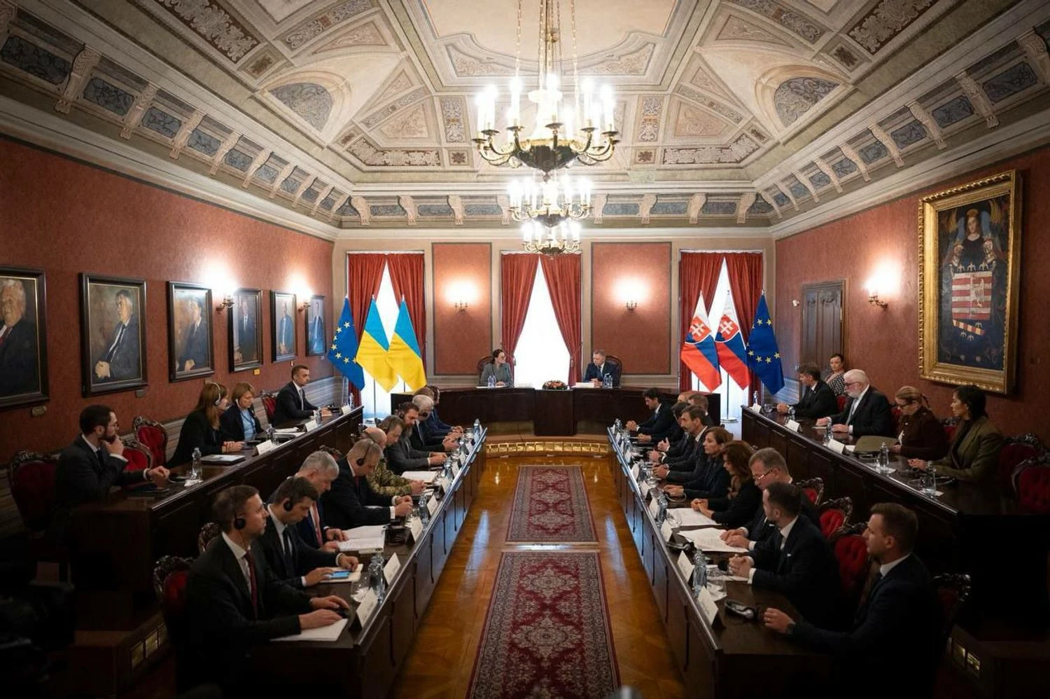 Україна готова працювати, щоб убезпечити Словаччину від ризиків щодо постачання енергоносіїв – Свириденко