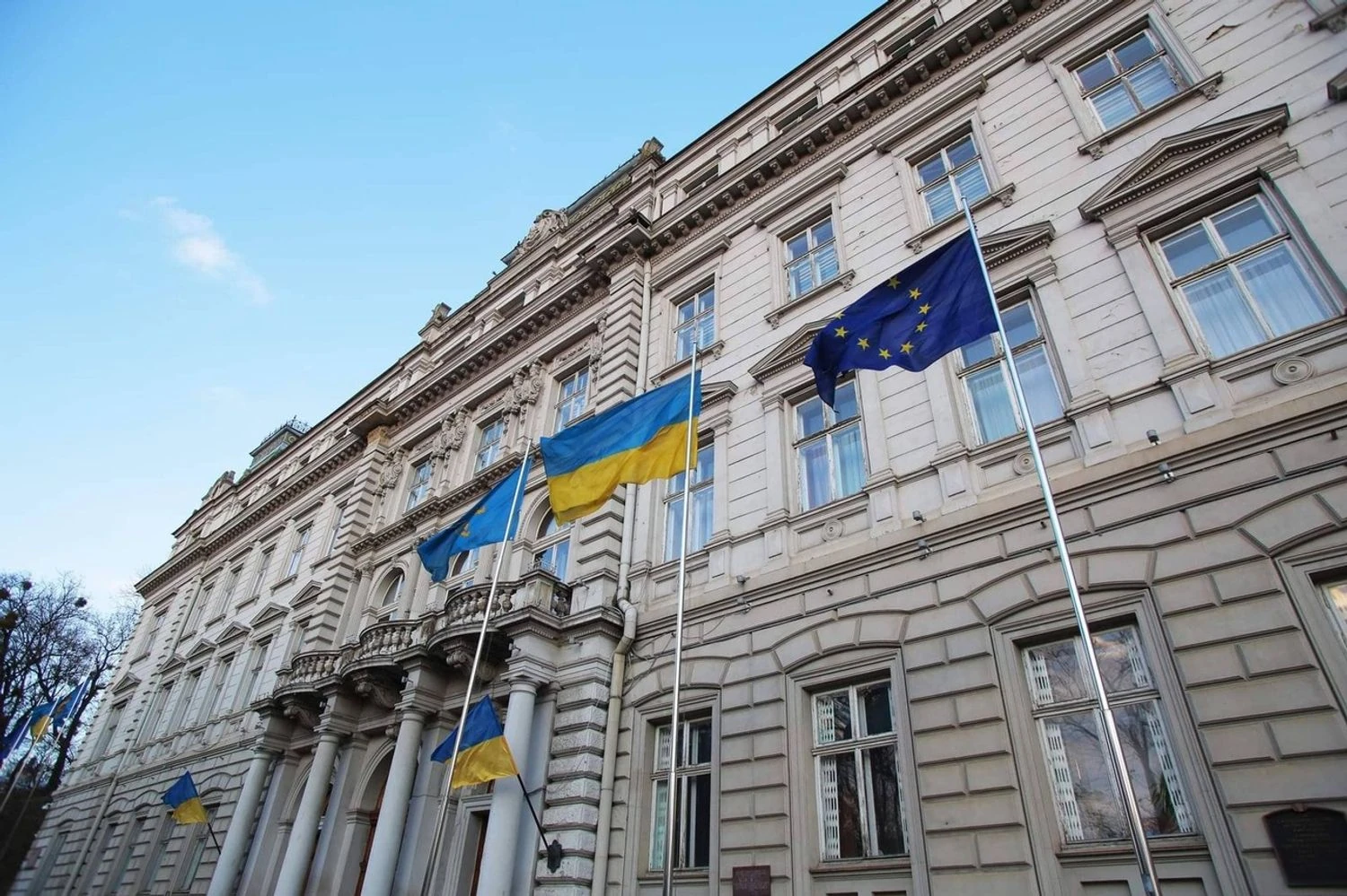 Українські Національні Новини (УНН)