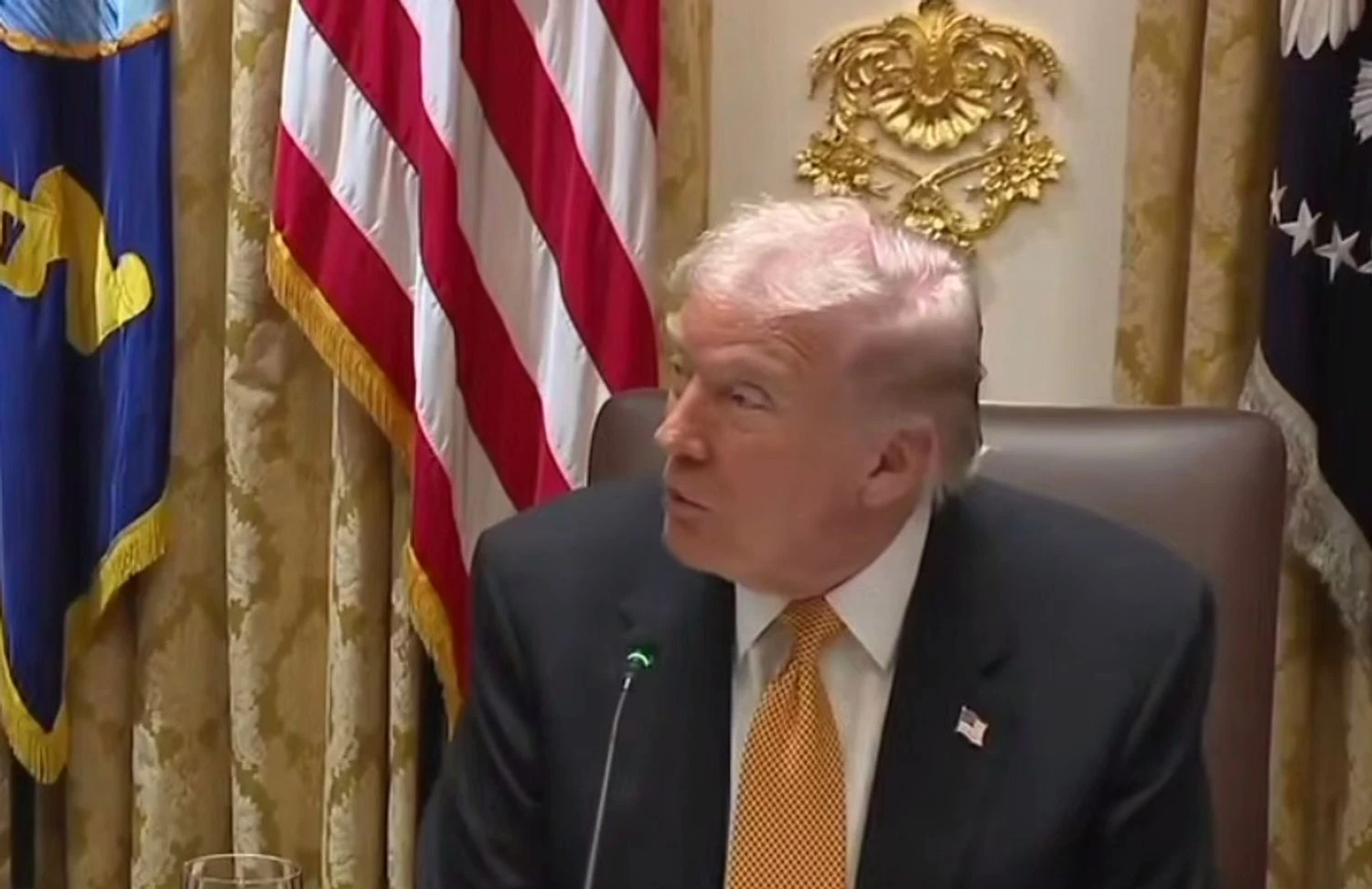 Трамп заявив, що розглядає можливість дозволити Угорщині купувати російську нафту