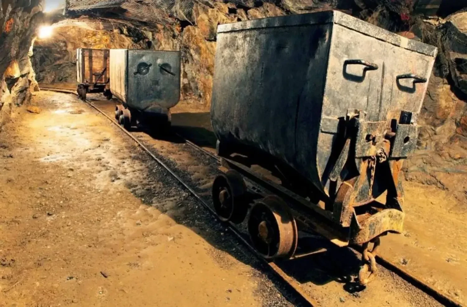 Шахти Луганщини під загрозою закриття через відсутність фінансування рф - ЦПД