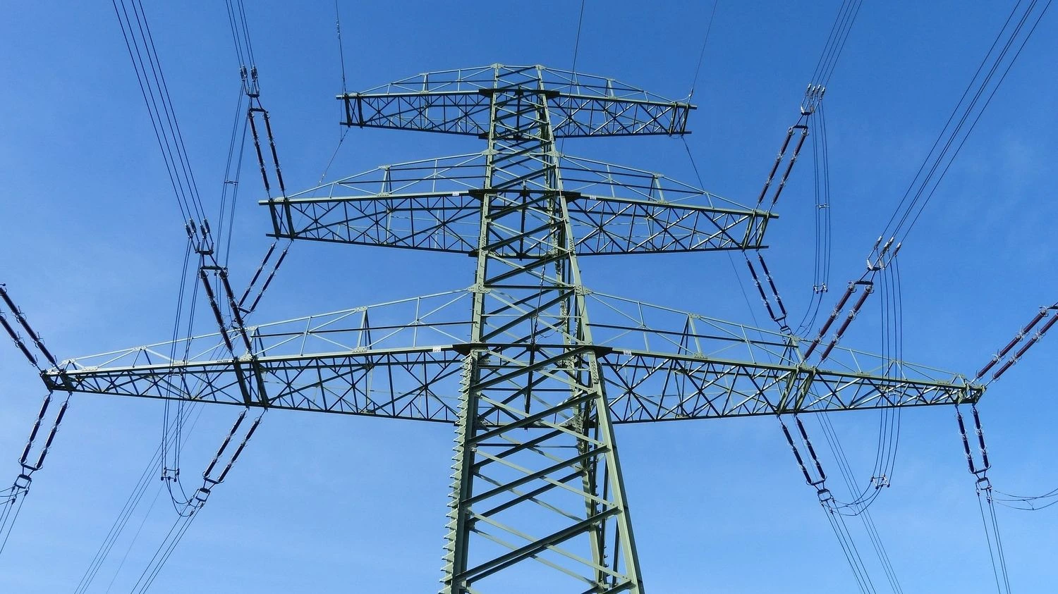 Знеструмлення через атаки рф охопило чотири області, графіки досі цілодобово - Міненерго