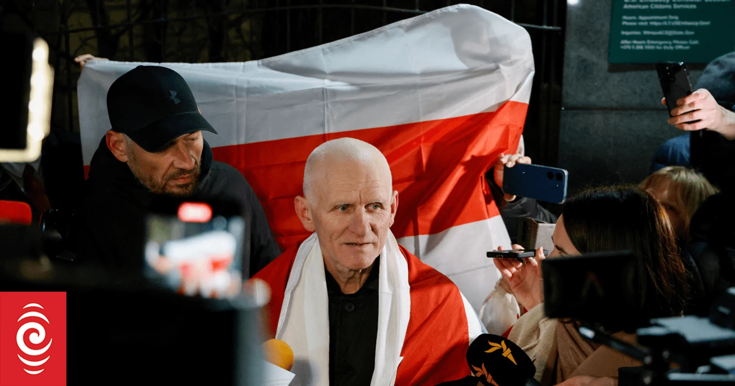 Лауреат Нобелівської премії та ще 122 опозиційні діячі: лукашенко звільнив політичних в’язнів