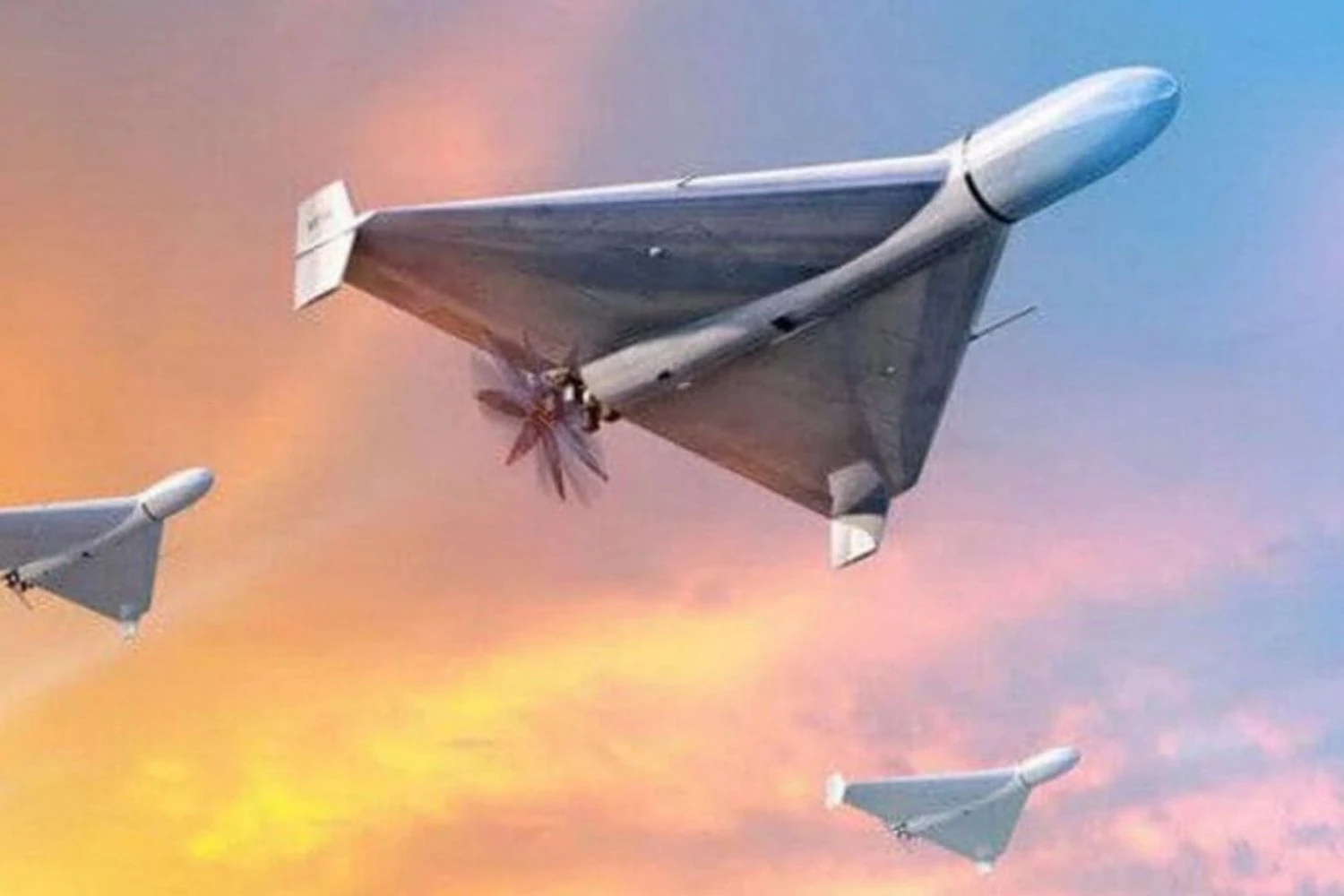 Нічна атака на Харків: внаслідок влучання “шахеда” загинула 20–річна дівчина, на місці працюють рятувальники