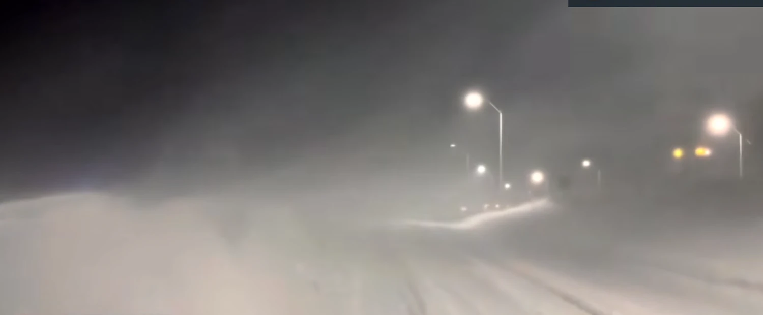 Потужний шторм починає вирувати у США: надзвичайний стан у щонайменше у 16 штатах та Вашингтоні, понад 9000 рейсів скасовано