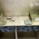 Маскували під БАДи і розповсюджували поштою: в Україні викрили масштабну схему контрабанди та збуту кратому