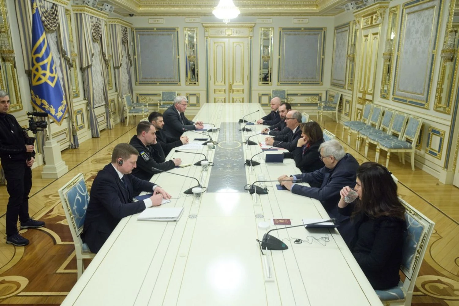 Зеленський обговорив із маршалком Сейму Польщі євроінтеграцію та енергопідтримку України