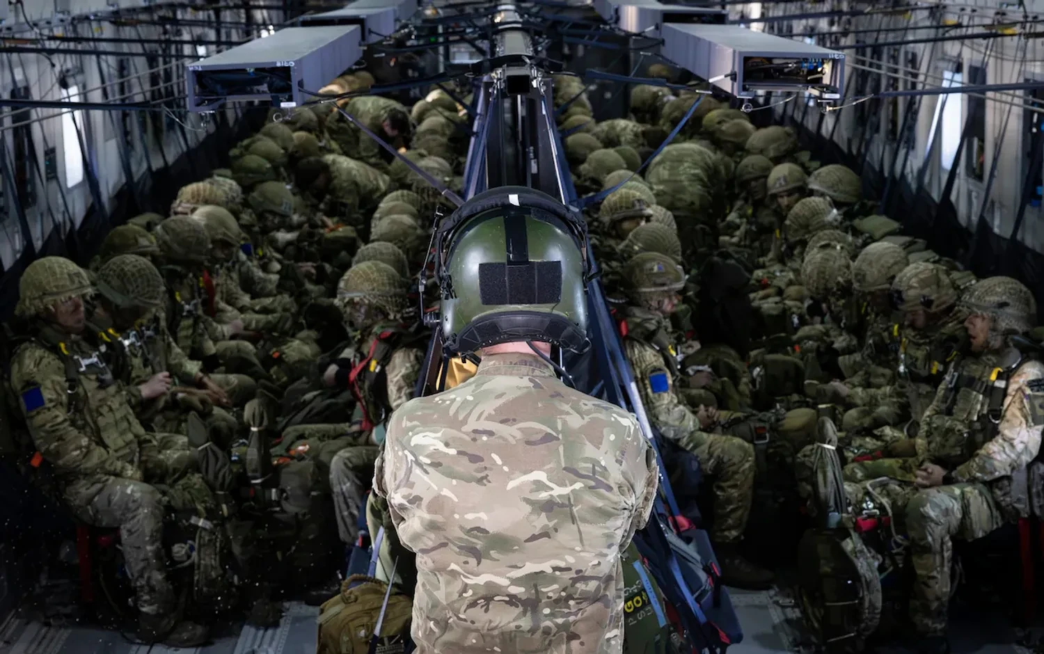 Британські та французькі десантники завершили підготовку до ймовірного розгортання миротворчої місії в Україні