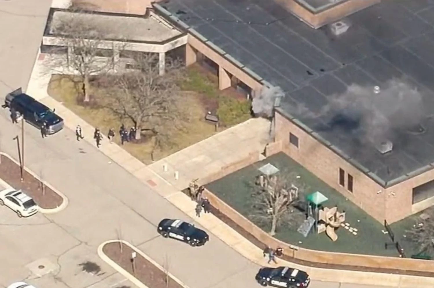 У США сталась стрілянина біля синагоги – CNN