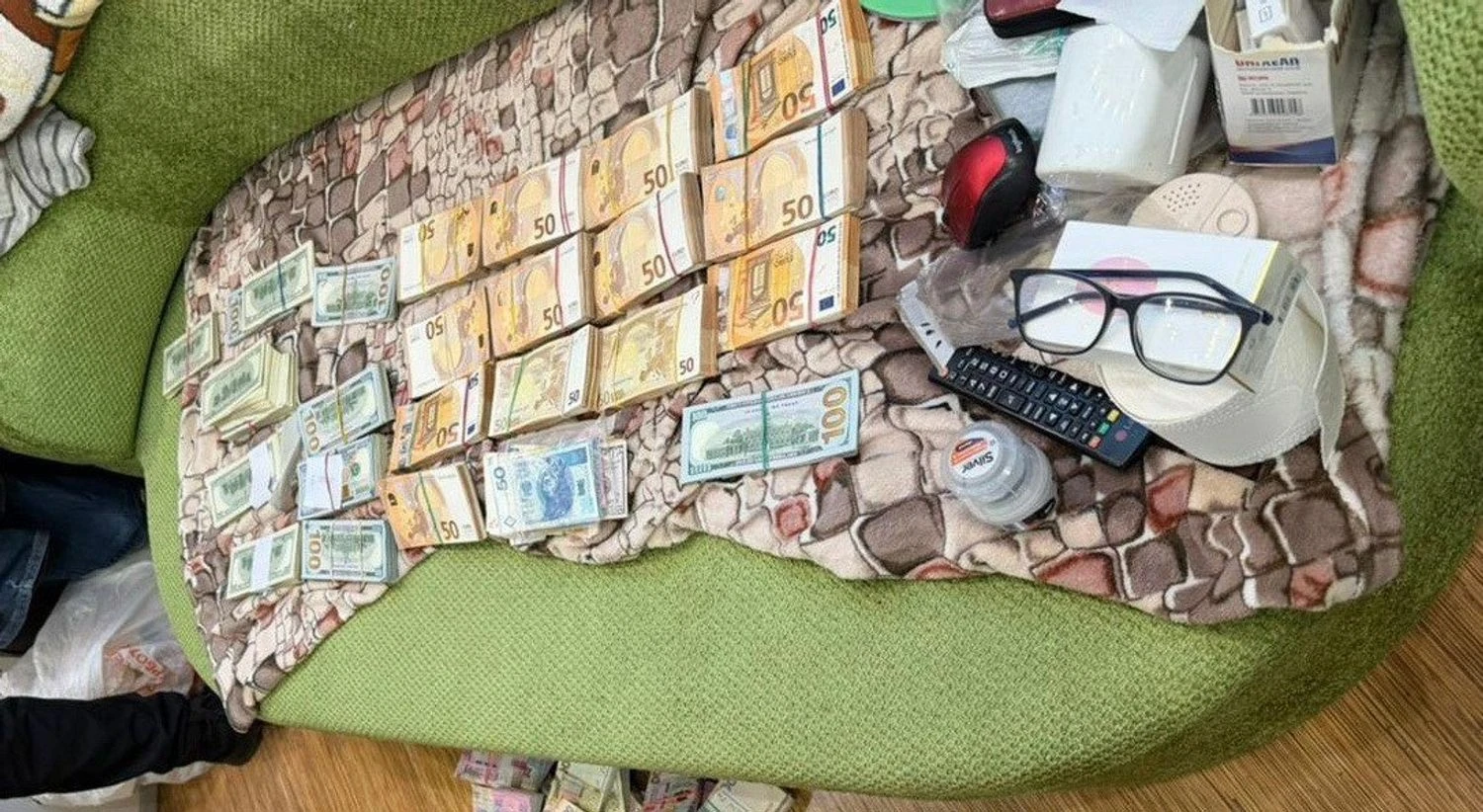 Посадовців військової частини спіймали на схемах з фортифікаціями на Дніпропетровщині на 14 мільйонів - Генпрокурор Кравченко