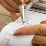 Фейкові чеки замість справжніх - податківці викрили схему у мережі роздрібної торгівлі м’ясом