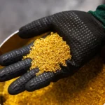 Золото зупинило падіння на п