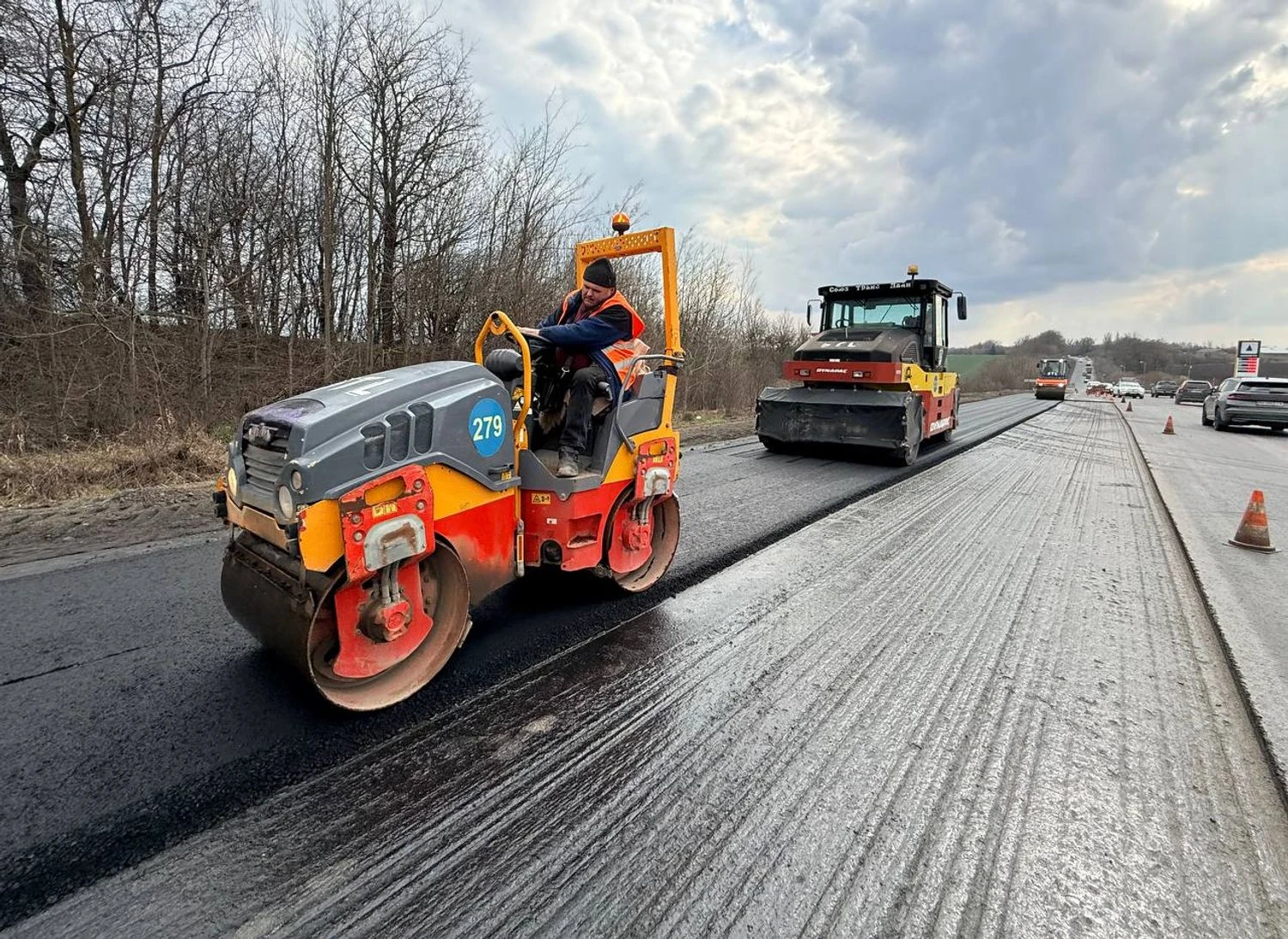 Рух на трасі Київ-Чоп обмежать до серпня через ремонт