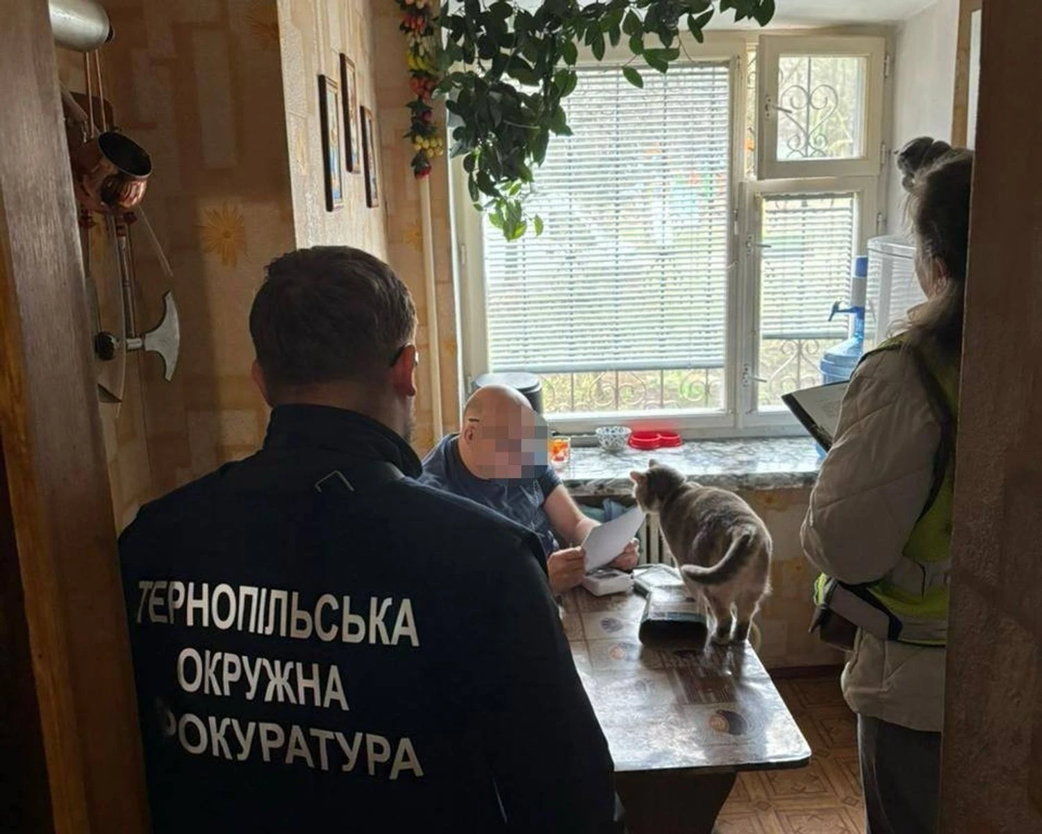 У Тернополі 60-річного чоловіка підозрюють у зґвалтуванні підлітка