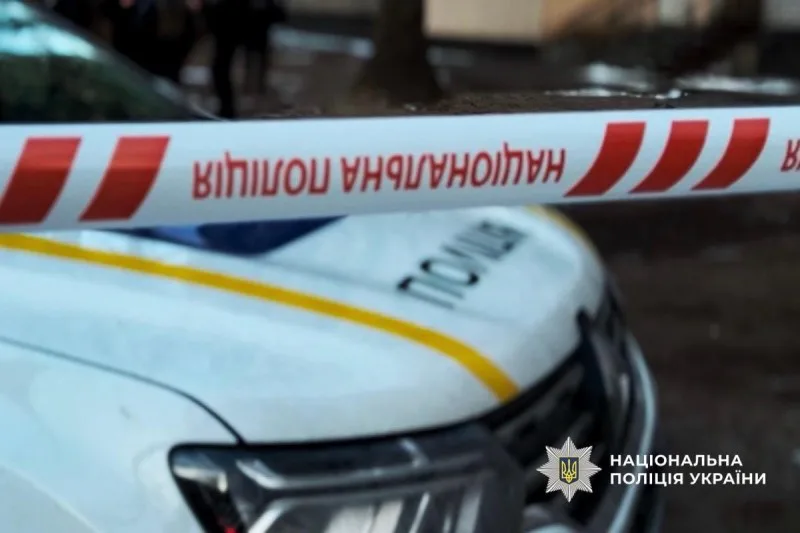 В Одесі стався конфлікт між цивільними, поліцією та ТЦК: люди заблокували дорогу після затримання чоловіка та побили авто