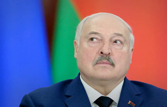 У білорусі заявили про телефонну розмову Макрона з лукашенком