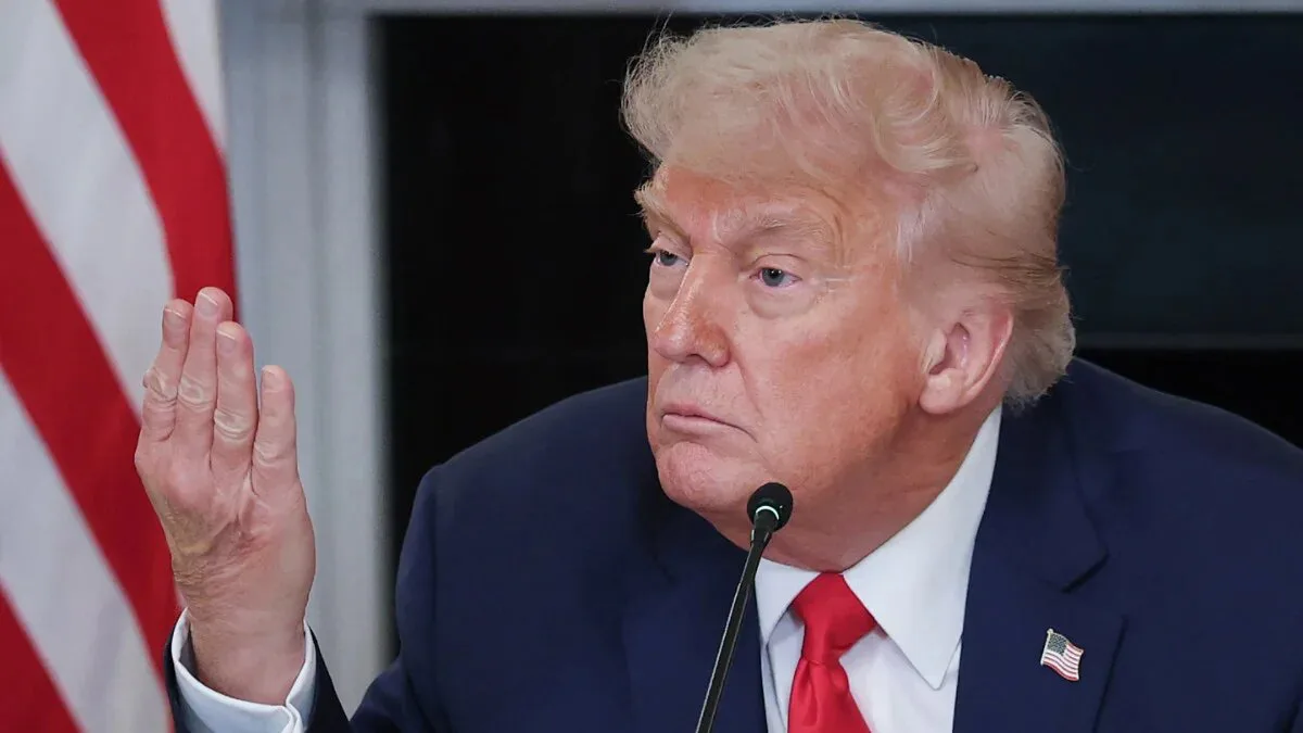 Трамп заявив, що США не будуть "поспішати з укладенням угоди" з ІраномТрамп назвав переговори з Іраном конструктивними та закликав не поспішати з угодою. Він наголосив на неможливості створення
Тегераном ядерної зброї.Політика • 24 травня, 16:10 • 5346 перегляди