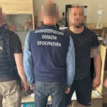 У Дніпрі експоліцейські побили затриманого до стану реанімації - їм оголосили підозру