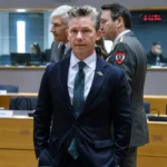 "Де ще в Європі ми можемо знайти 110 бригад?": Швеція підтримала шлях України в НАТО Пол Йонсон заявив, що Україна зміцнить НАТО завдяки 110 бригадам та інноваційній промисловості. Швеція підтримує вступ країни до
альянсу та ЄС.Політика • 23 травня, 15:30 • 5294 перегляди