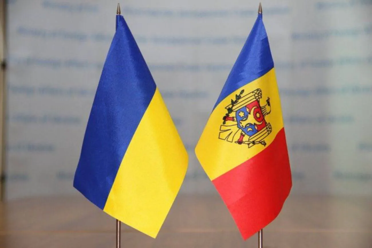 Україна та Молдова можуть уже в червні розпочати переговори про вступ в ЄС – PoliticoУкраїна та Молдова можуть почати переговори про вступ до ЄС 15 червня. Угорщина готова зняти вето після домовленостей щодо прав
угорської меншини.Політика • 2 червня, 16:49 • 2548 перегляди