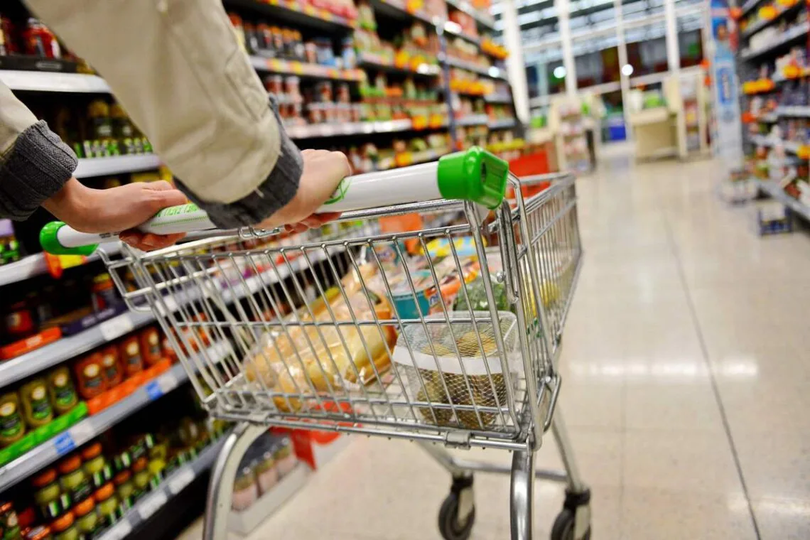 Світові ціни на продукти залишилися на трирічному максимумі попри здешевлення рослинних олій - Bloomberg