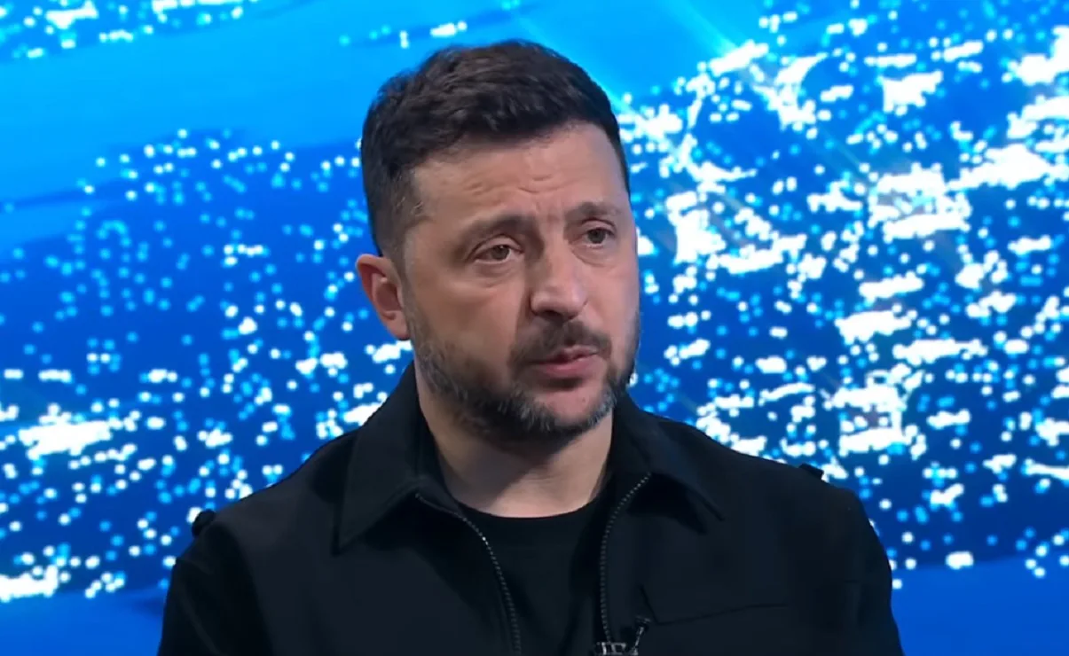 Україна буде запускати сотні дронів і ракет, щоб росіяни також відчули війну – Зеленський