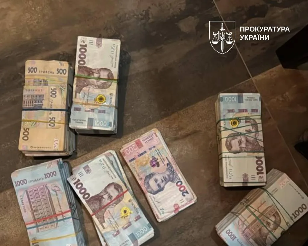 Близько 200 військовозобов