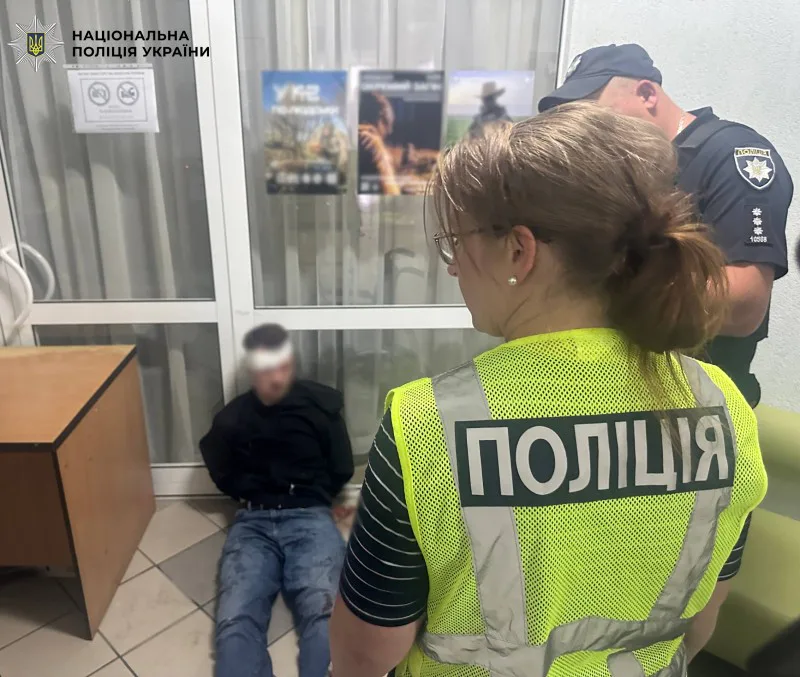 Правоохоронці затримали чоловіка, який зарізав лікарку під час проходження ВЛК у Києві