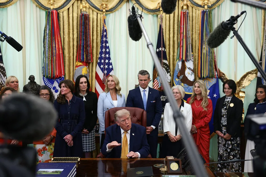 Трамп попереджає, що це